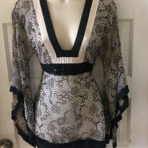 Bebe Bell Sleeve Tunic Goth Black White Sheer Silk Kimono Style Floral Asian
